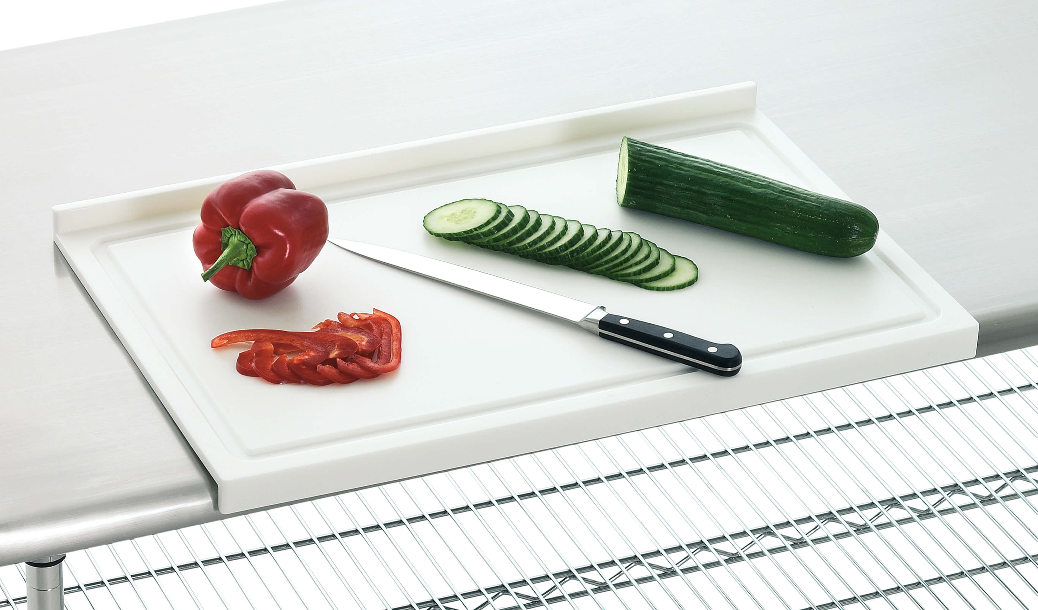 Bartscher A120588 Schneidbrett PE mit Stopperkante